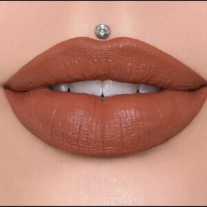 LIBRA LYNN Jeffree Star Velour Liquid Lipstick